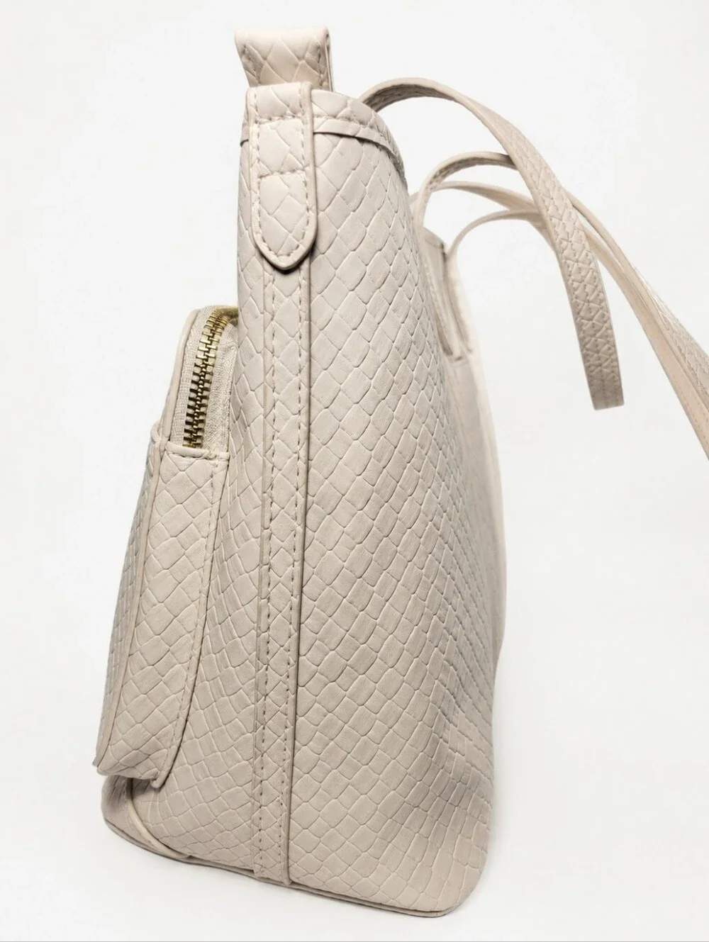 Fiorelli Beige Textured Tote Bag NWT Gold Hardware Zip Pocket